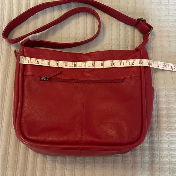 EUC Gianni Conti Leather Shoulder Bag - Picture 4 of 10